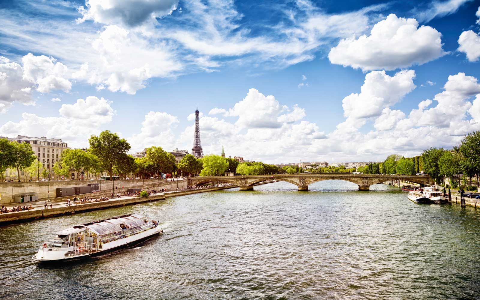 Erschwinglicher Urlaub in Paris Frankreich