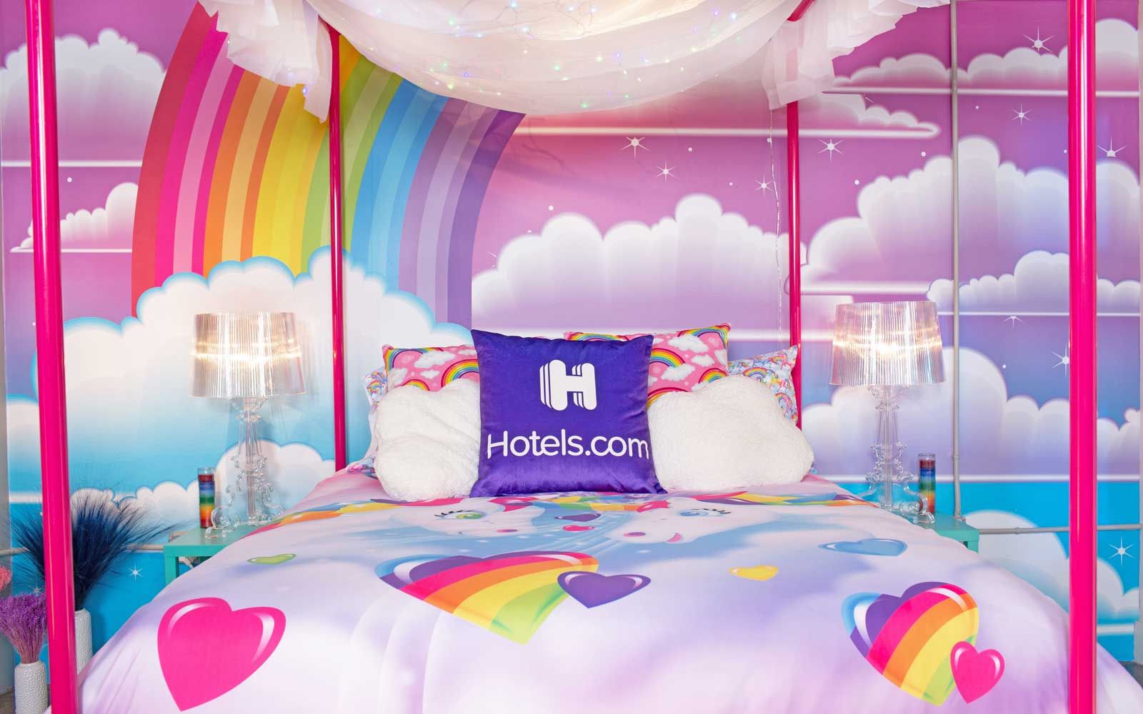Lisa Frank x Hotels.com
