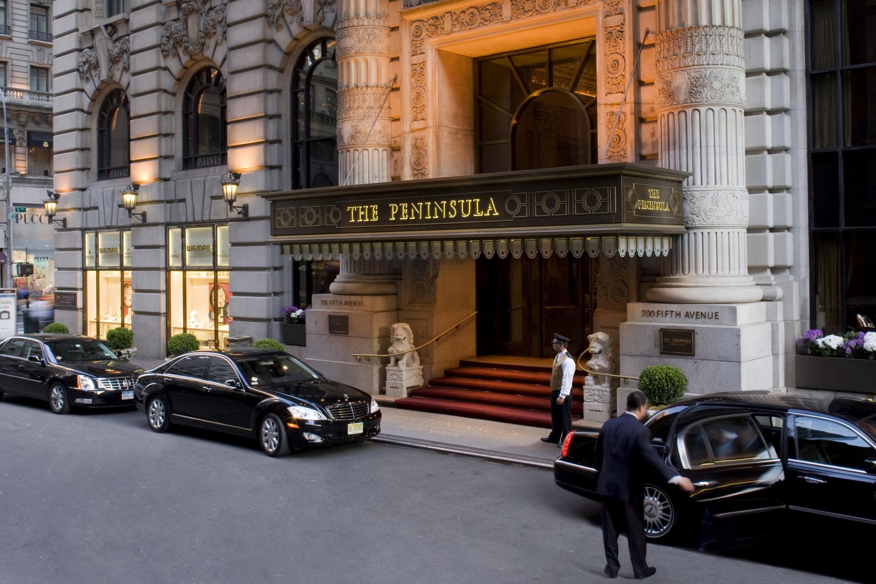 Exteriér hotelu The Peninsula v New Yorku