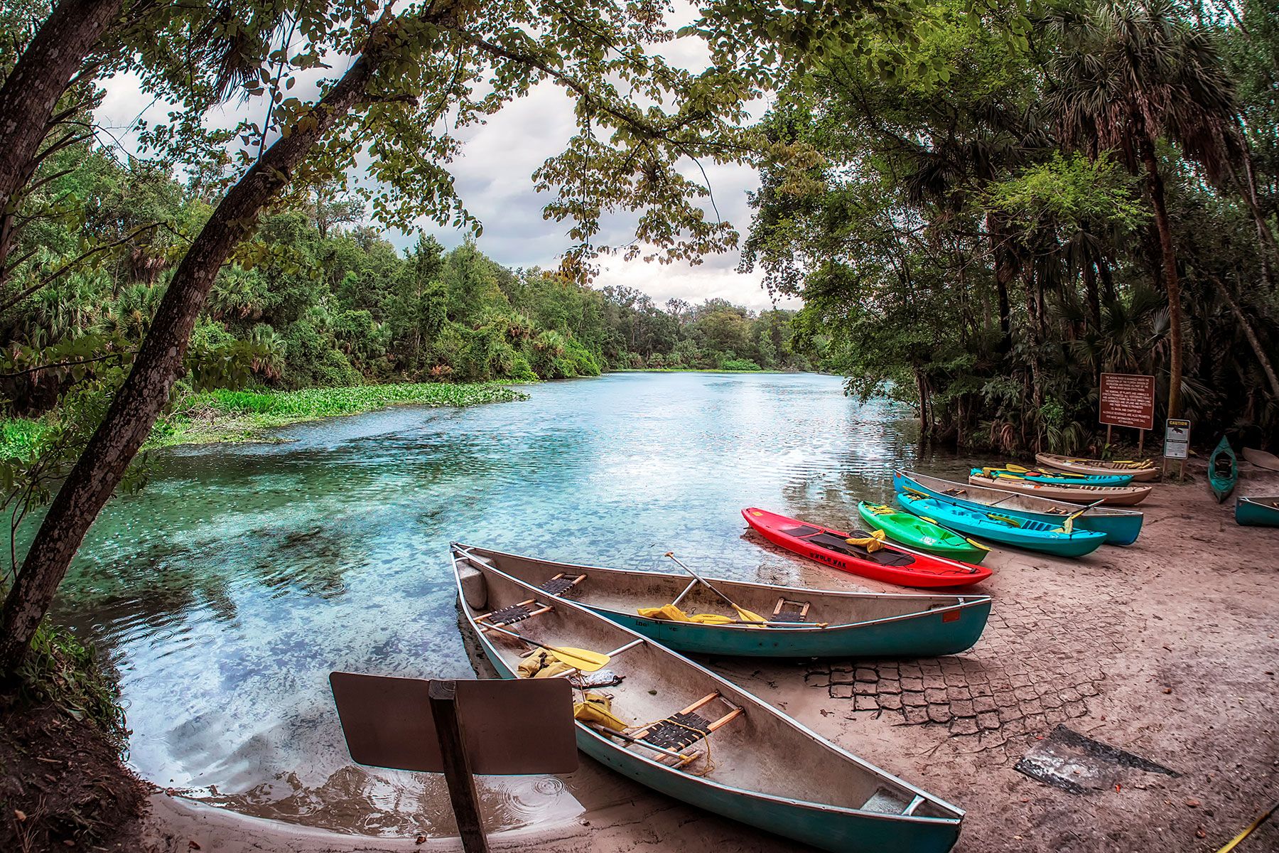 Kanui u državnom parku Wekiwa Springs na Floridi