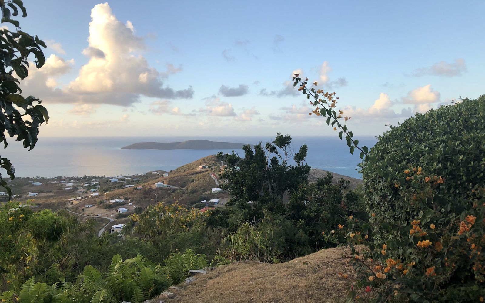 Blick vom Hügel auf St. Croix