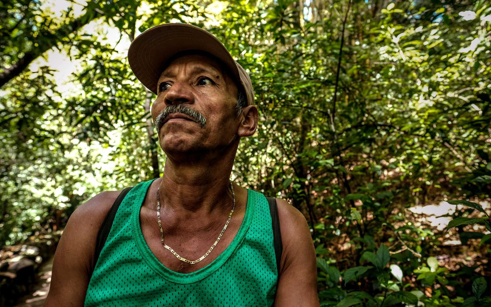 אל סלבדור, מדריך יער סינקרה, רפאל הרננדז