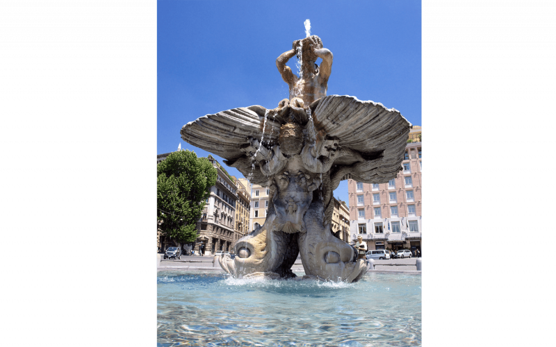  12 מזרקות רומיות שיגרמו לכם לרצות להזמין טיסה: Fontana del Tritone