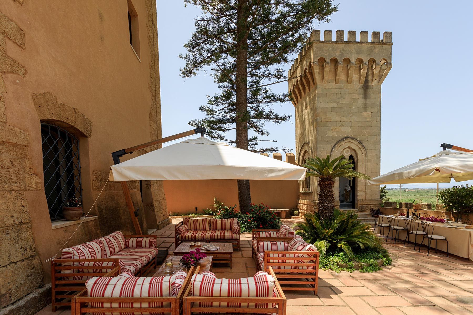 Terrassen ved Al Jafar villa på Sicilien