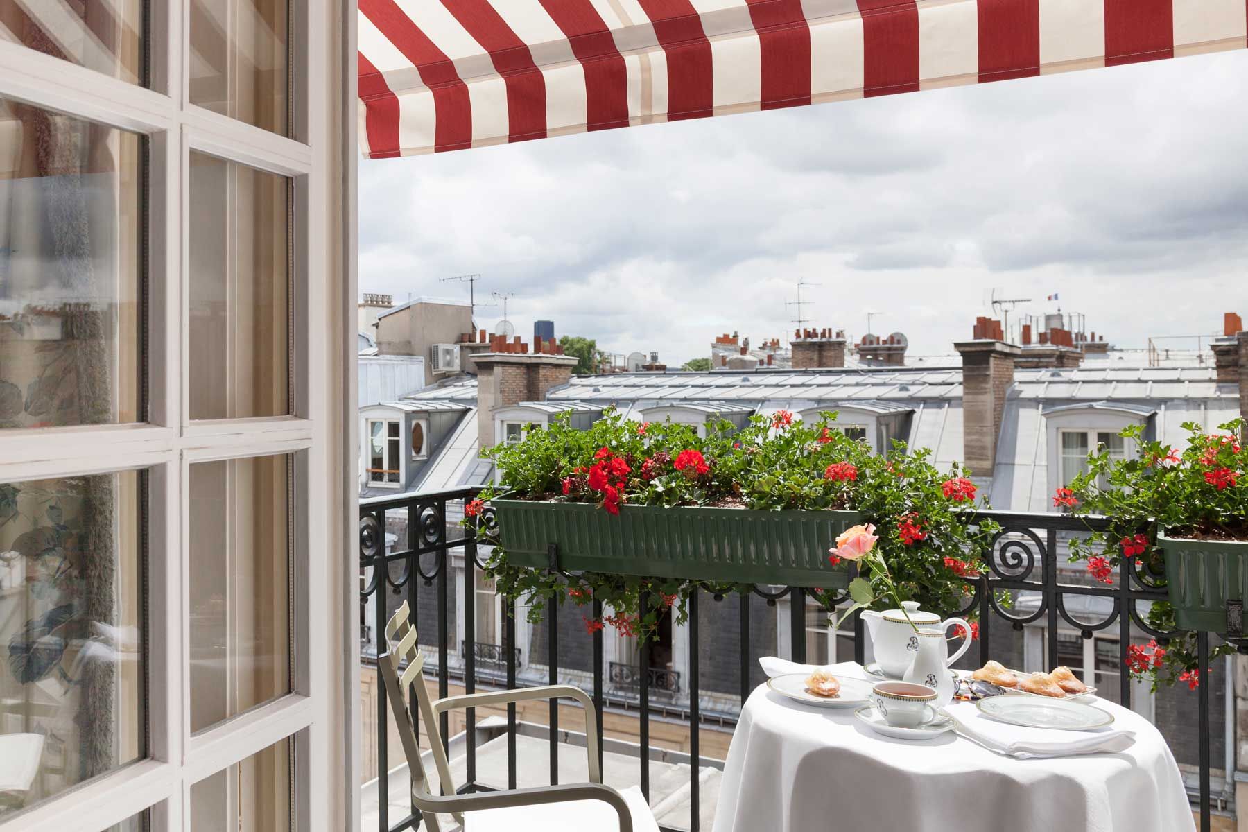 Terrasse, wenn ein Gästezimmer im Hotel Le Bristol Paris