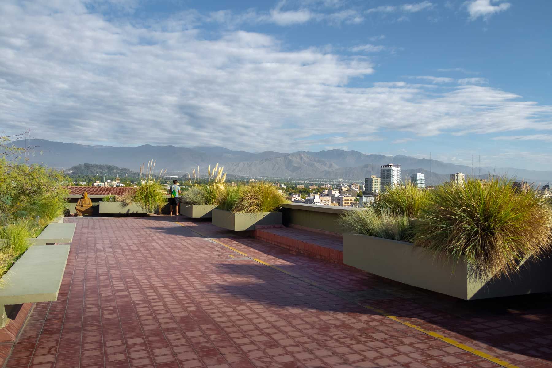 Aussichtspunkt Terrace Gardens (Terraza Jardin Mirador) im Rathaus von Mendoza (Gemeinde) - Mendoza, Argentinien